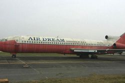 Không thể định giá nổi Boeing vô chủ tại Nội Bài