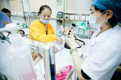 Cách phân biệt bệnh sởi và sốt phát ban do virus
