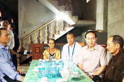 Chủ tịch nước Trần Đại Quang thị sát vùng lũ Hòa Vang, TP Đà Nẵng