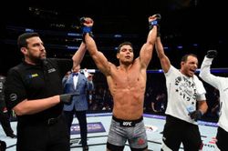'Cỗ máy knock-out' Paula Costa: Ngôi sao mới của UFC