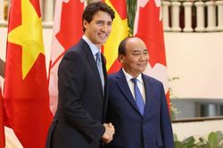 Cận cảnh lễ đón Thủ tướng Canada Justin Trudeau ở Phủ Chủ tịch