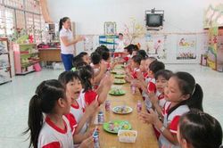 Rà soát hỗ trợ tiền ăn trưa cho giáo viên