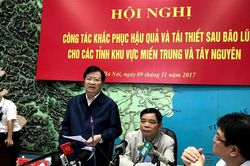 Kiến nghị hỗ trợ khẩn cấp 3.400 tấn gạo cho người dân vùng lũ