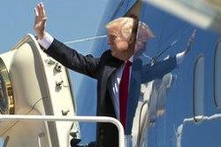 Cận cảnh chiếc máy bay 'hàng khủng' đưa Tổng thống Donald Trump đến Việt Nam