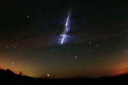 Đón xem mưa sao băng Leonids vào rạng sáng 18-11
