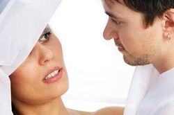 Làm sao để đòi tiền chụp ảnh cưới của vợ cũ?