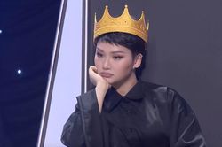 Đội vương miện lên sân khấu, Miu Lê bị chê hát yếu ớt và hời hợt