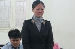 Phạt tù người đàn bà mang nước mắm tới UBND xã quậy phá