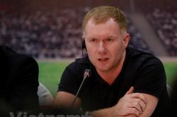 Paul Scholes muốn đi chơi Sơn Đoòng, thích đánh golf ở Việt Nam
