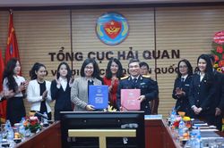LienVietPostBank ký thỏa thuận với Tổng cục Hải quan về thu ngân sách