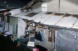 Cô gái Nhật chết cóng vì bị cha mẹ nhốt trong phòng 3 m2