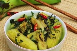 Chuối xanh hầm chân giò cho ngày mưa gió
