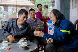 Cha Vũ Văn Thanh: 'Sút trượt luân lưu là về ốm đòn'