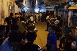 Chồng tá hỏa phát hiện vợ tử vong trong phòng trọ, trên cổ có vết cắt