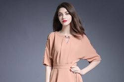 Gợi ý các kiểu váy liền tuổi nào mặc cũng đẹp