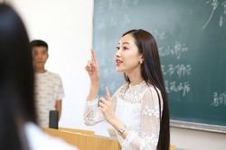 Tâm sự gây tranh cãi của cô giáo trẻ sau 5 năm đi dạy: 'Từng bị quấy rối tình dục, sử dụng bạo lực khi cần thiết'