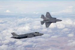 Iran đe dọa tấn công trả đũa, Israel báo động chiến đấu mức cao nhất