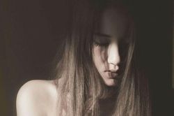 Họa sĩ nổi tiếng bị người mẫu ảnh nude tố hiếp dâm