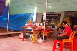 Đẫm nước mắt đám tang hai vợ chồng tử nạn trên đường vào bệnh viện chờ sinh