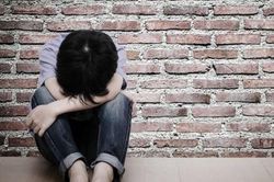 'Mồ côi' vì bố mẹ bỏ nhau
