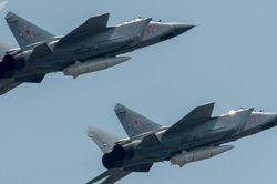 Nga đưa 'sát thủ' Kinzhal lên máy bay chiến lược Tu-22M3