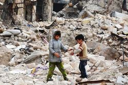 Israel phóng tên lửa vào căn cứ không quân tại miền Bắc Syria
