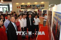 Triển lãm ảnh kỷ niệm 10 năm Thủ đô mở rộng địa giới hành chính