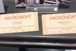 Rò rỉ tấm danh thiếp đầu tiên của Bill Gates tại Microsoft, sau khi rời khỏi Havard