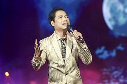 Ngọc Sơn: 'Nhiều đêm nằm khóc ước có một bóng hồng bên cạnh'