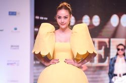 Những lần mắc lỗi trang phục của Minh Hằng