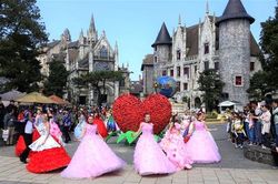 Đến Sun World Ba Na Hills, trải nghiệm lễ hội châu Âu chất lừ quanh năm
