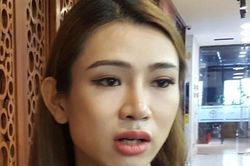 'Khi công khai là người chuyển giới nữ, suốt 1 năm tôi không dám về nhà'