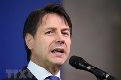 Italy chỉ trích các biện pháp trừng phạt của EU đối với Nga