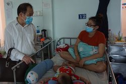 Bệnh tay chân miệng và sốt xuất huyết chững lại, sởi vẫn tiếp tục tăng