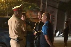 Xe của diễn viên 'Người phán xử' và cựu cầu thủ Dương Hồng Sơn va chạm