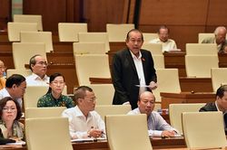 Làm rõ những hạn chế, bất cập trong phát triển kinh tế, giáo dục, bảo đảm an sinh xã hội