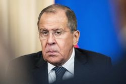 Ông Lavrov: Các cuộc không kích của Israel đe dọa mạng sống binh sĩ Nga tại Syria