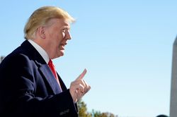Bầu cử giữa kỳ: Thất bại của đảng Cộng hòa, chiến thắng của TT Trump