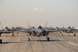 Màn trình diễn 'Voi đi bộ' hoành tráng chưa từng thấy của tiêm kích tàng hình F-35