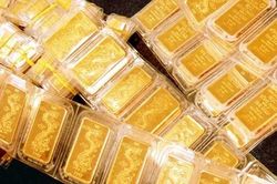Giá vàng, giá USD tăng giảm trái chiều