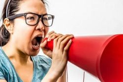 Muốn chuyển nhà vì hàng xóm như 'bà chằn'