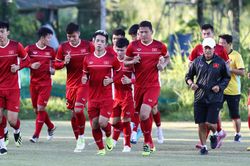 AFF Suzuki Cup 2018: Hơn 6.000 CĐV Malaysia xếp hàng qua đêm chờ mua vé