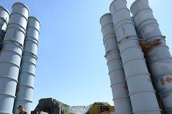 Bí ẩn lý do truyền thông Syria vội 'xóa dấu vết' cuộc không kích khi S-300 được chuyển cho Syria