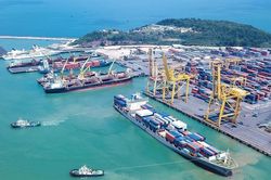 Hiện đại hóa cảng container ở miền Trung: VIMC có đủ 'lực' đầu tư Cảng Liên Chiểu?
