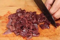 Mẹo làm sạch gan lợn, loại bỏ hết sạch mùi hôi và độc tố