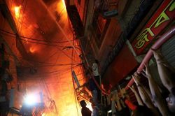 Vụ nổ bình ga 110 người chết ở Bangladesh - thảm họa vì lòng tham