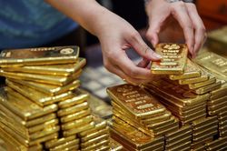 Giá vàng miếng SJC trong nước đứng yên