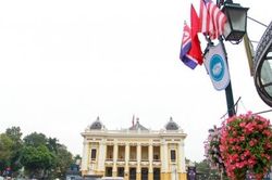 Hà Nội - Ánh sáng hòa bình