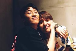 Danh tính ca sĩ thứ 3 trong nhóm chat tình dục của Seungri