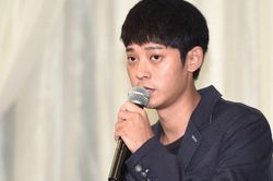 Nam ca sĩ phát tán clip nóng cùng Seungri nhận tội, rút khỏi showbiz